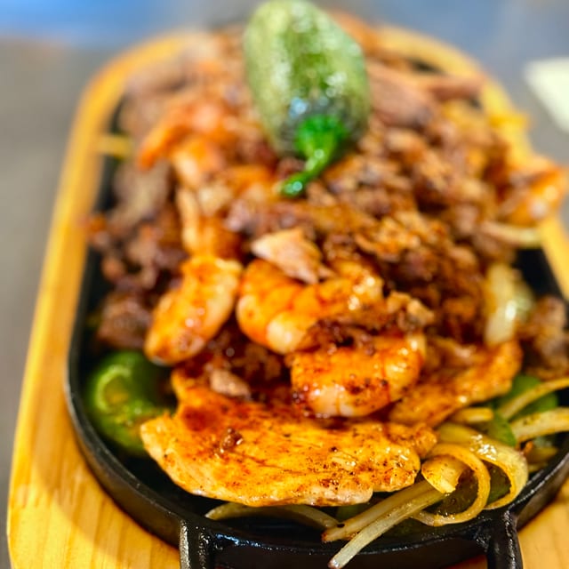 For One La Parrillada Alegre.