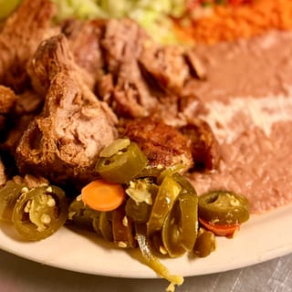 Plato De Carnitas