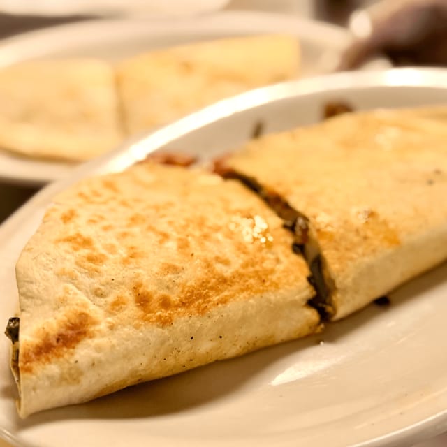 Quesadilla Pollo.